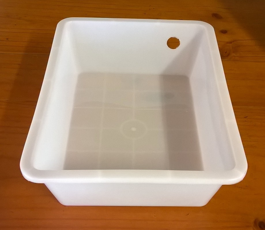 Water Tray drilled for float valve : GreatLander Egg Incubators